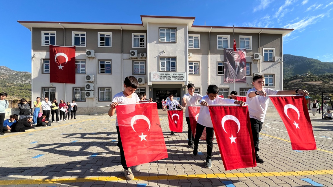 29 EKİM CUMHURİYET BAYRAMI ÇOŞKUYLA KUTLANDI